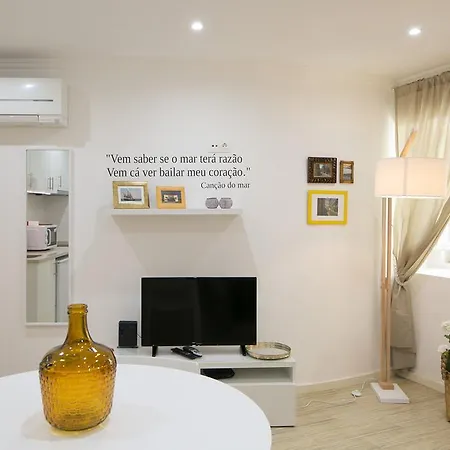 Apartment Traveling To - Mouraria Lisbon