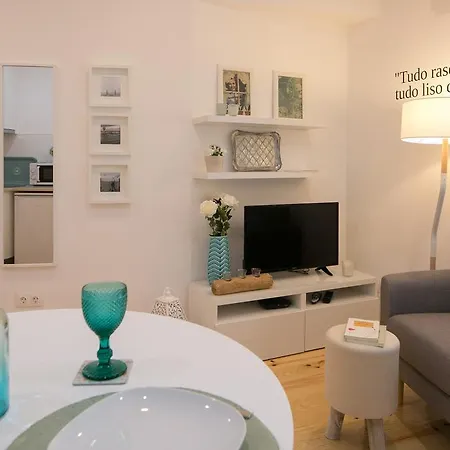 Traveling To Mouraria Appartement Lisboa
